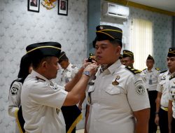 41 Petugas Lapas Karang Intan Terima Kenaikan Pangkat